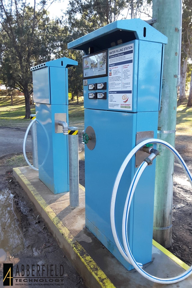 Abberfield Water Filling Station – two WD2500 with potable water, plumbing outlets 50mm and 25mm – Hunter Blue colour (side view)